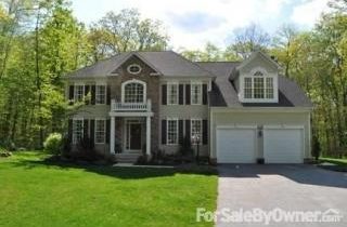 Featured Home Of The Week – 2426 Meadowside Ct Monkton, MD 21111