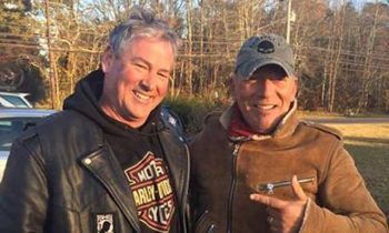 Bikers Stop to Help Stranded Motorcyclist Only to Find It’s ‘The Boss’