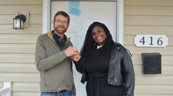 As part of the ceremonial activities, Jim Diel, Habitat Susquehanna’s Site Construction Supervisor, presented the house key to future Habitat homebuyer LaTera. (Home dedication ceremonies are held in the weeks prior to settlement. LaTera will officially change from being a homebuyer to a Habitat homeowner after she goes to settlement.)